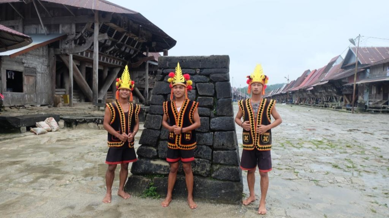 Fahombo dalam konteks pertunjukan budaya.