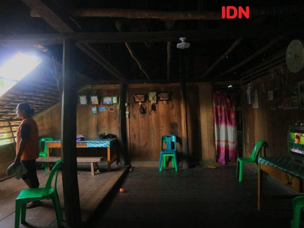 Ruang Omo Hada yang mendukung interaksi sosial.